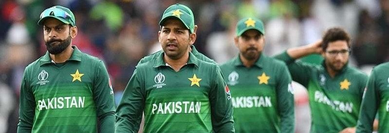 Pakistan Cricket Team turns to food for entertainment