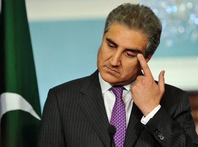 ‘PM Imran leaves Shah Mahmood Qureshi behind on Saudi Arabia trip’