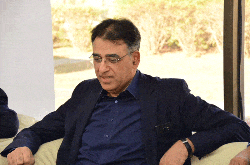 Govt officials ditch Asad Umar at NA finance body meeting