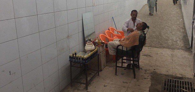 Peshawar barber sets up shop in BRT underpass