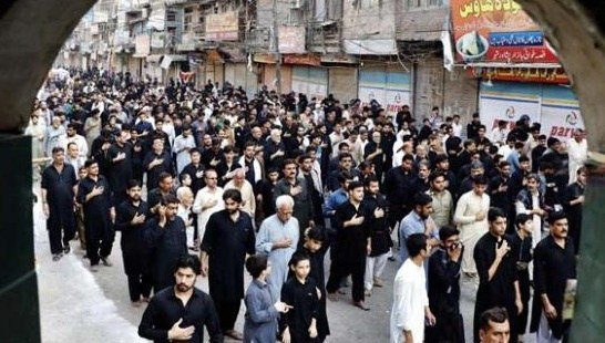 Police arrest man for stealing mobile phones during Muharram procession