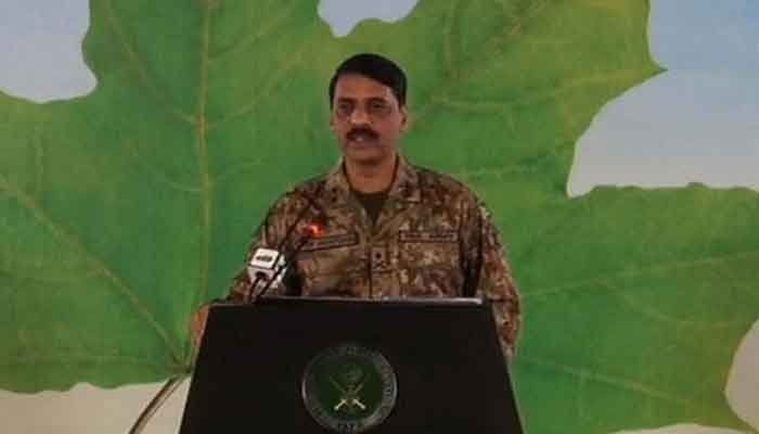 What’s the importance of the leaf behind D.G. ISPR?