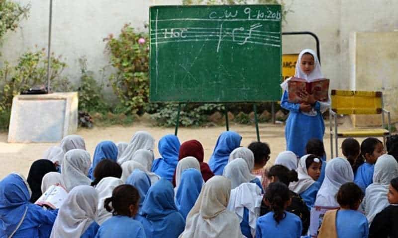 KP Govt withdraws compulsory Abaya order for female students