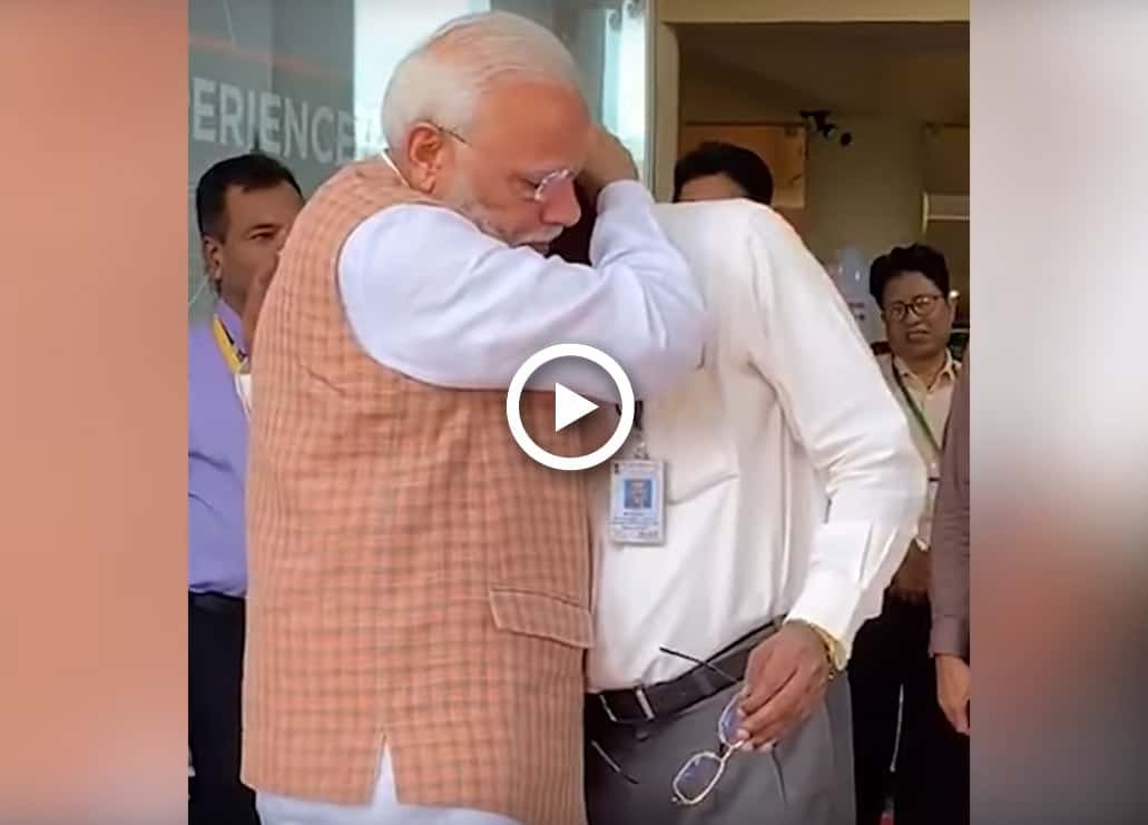 VIDEO: Modi consoles ISRO chief after moon landing fails