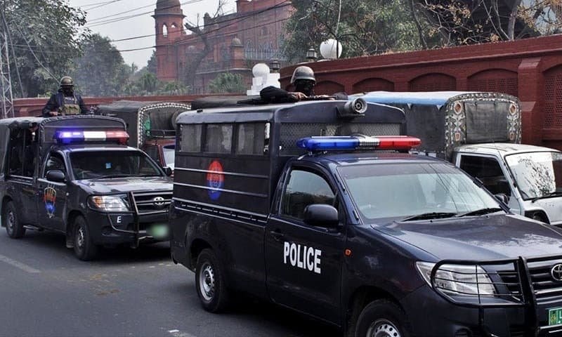 Drugs awarded to Peshawar cops for good performance