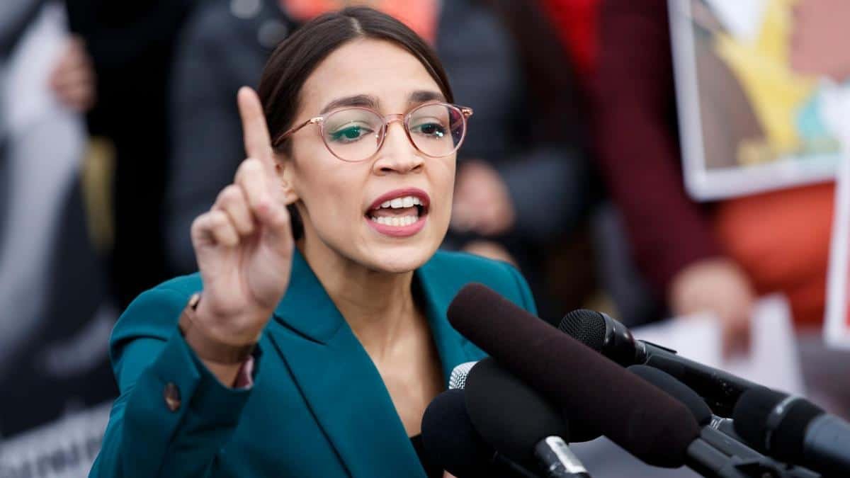 US Representative AOC stands up for Kashmiris