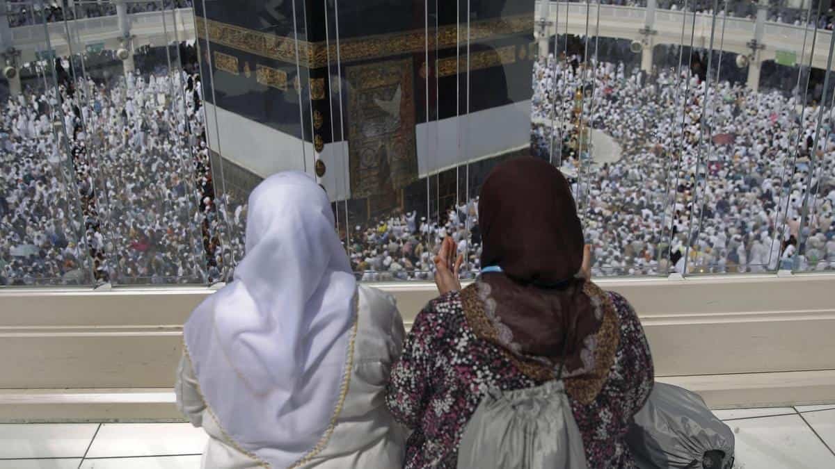 Saudi Arabia likely to allow women to perform Hajj without mehram: reports