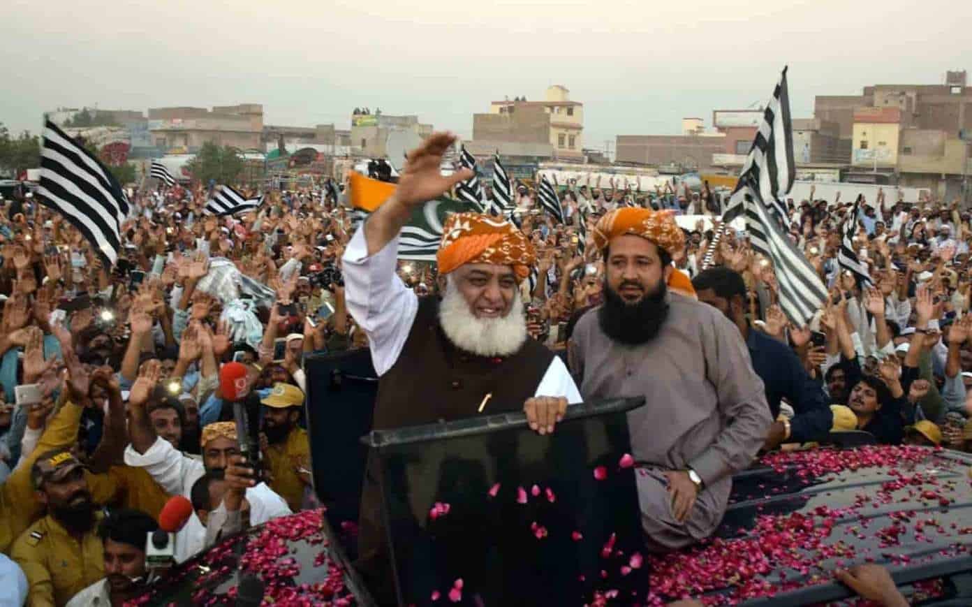 #FazluCreatingChaos, trending on Twitter for the wrong reasons