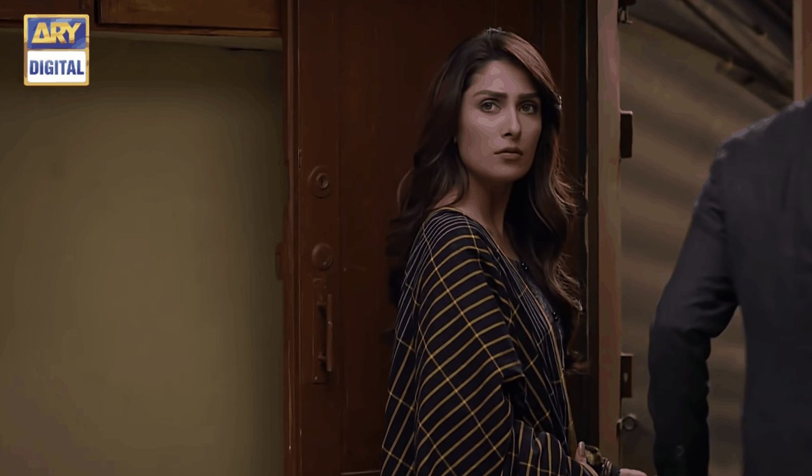 Meray Pass Tum Ho’s next episode promises…nothing?