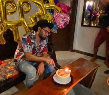 Iqra Aziz celebrates Yasir Hussain’s birthday with a sweet message and a big bash