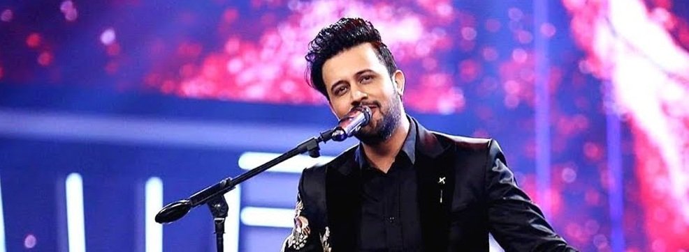 VIDEO: Atif Aslam has the funniest take on the ‘Do takay ki aurat’ dialogue