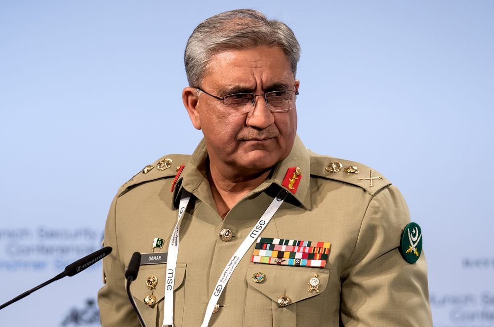 CJP suspends COAS Bajwa’s extension notification