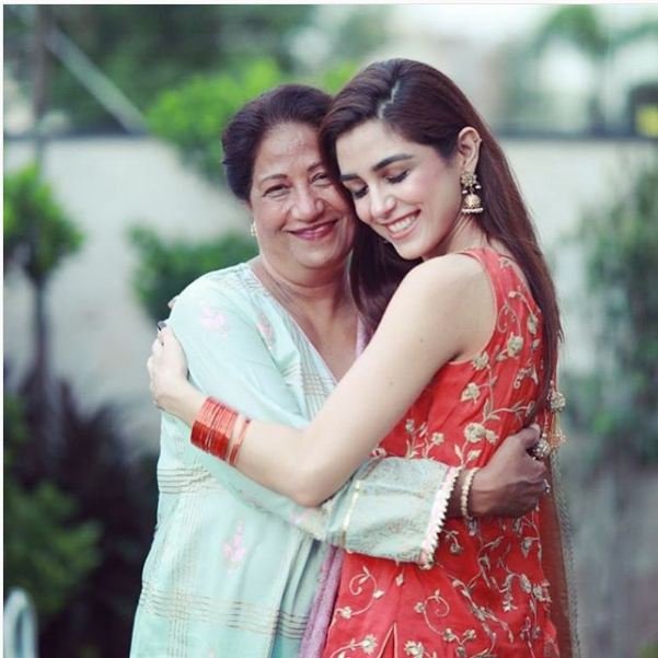 Maya Ali pens a heartfelt note for her ‘Amma’
