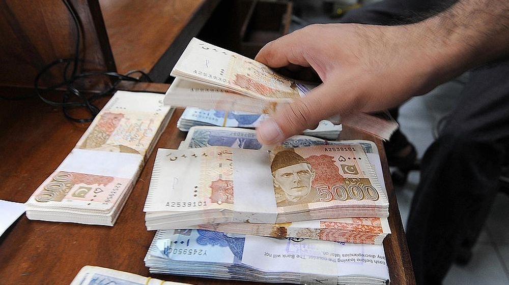 FBR uncovers Rs100 billion in tax fraud within last four months of PTI govt
