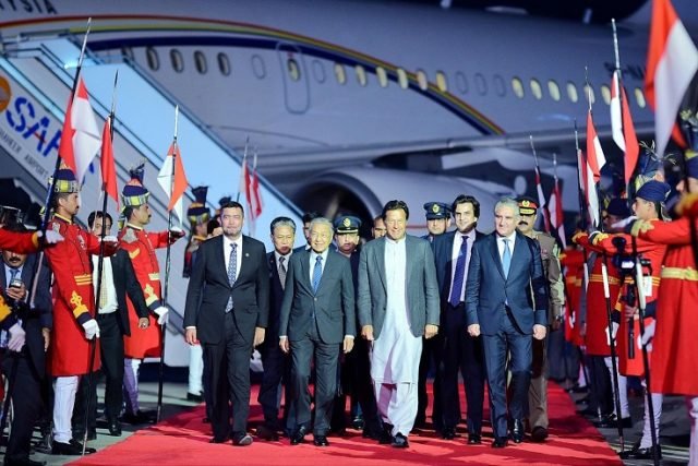 Muslim world should build its own market, technologies: Malaysian PM at summit skipped by Imran