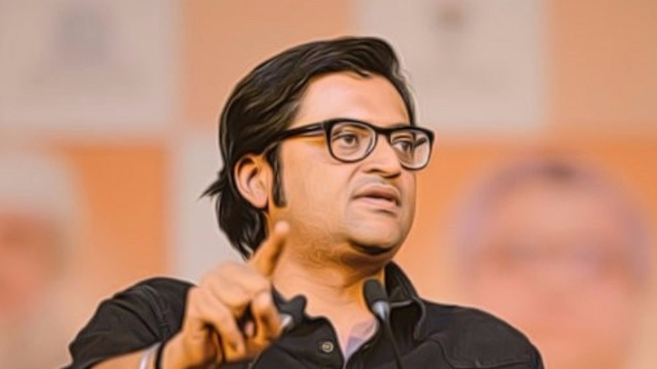 VIDEO: India’s infamous journalist Arnab Goswami trolled on flight