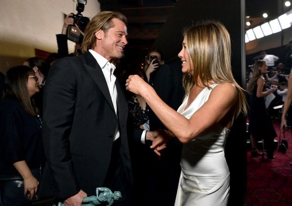 Jennifer Aniston, Brad Pitt leave fans gushing with their SAG Awards backstage reunion