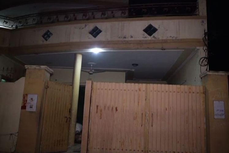 Dacoits rob policeman’s house in Multan