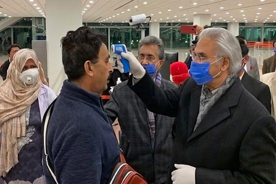 Coronavirus: PM’s assistant reaches airport to screen passengers himself