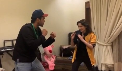 Asim Azhar teases Hania Aamir following Peshawar Zalmi’s loss