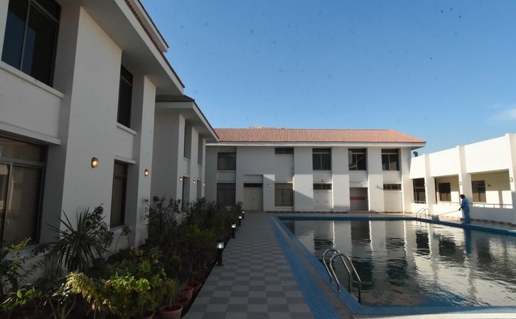 PCB converts Karachi high-performance centre into temporary lodging for paramedics