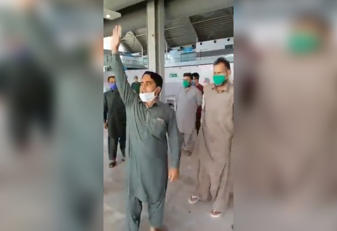 VIDEO: Trouble for Buzdar as coronavirus patients in Lahore come out to protest
