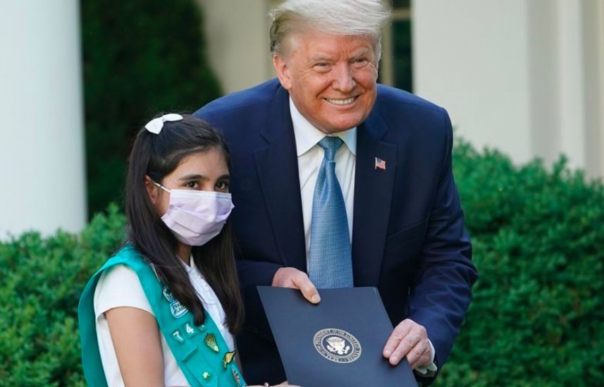 Pakistani-American girl honoured by President Trump as a coronavirus hero
