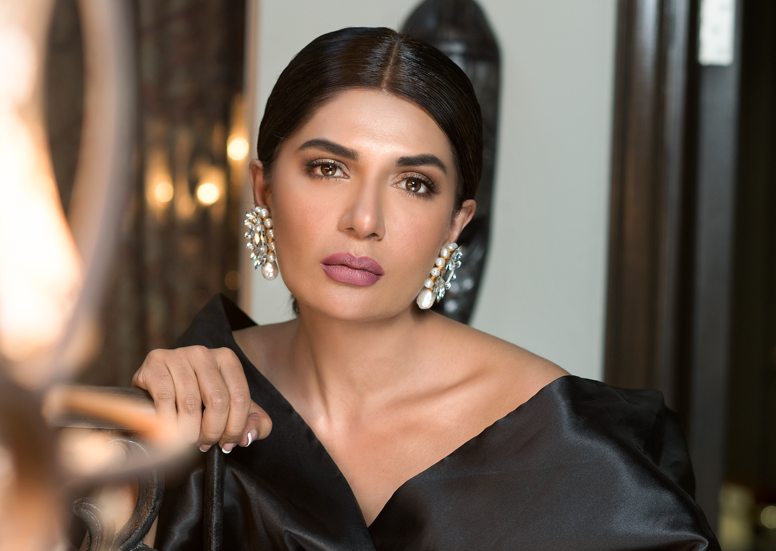 Iffat Omar asks Pakistani artists to talk about ‘nepotism in your own backyard’