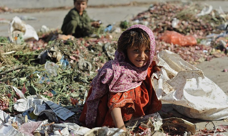 10 million Pakistanis to fall below poverty line