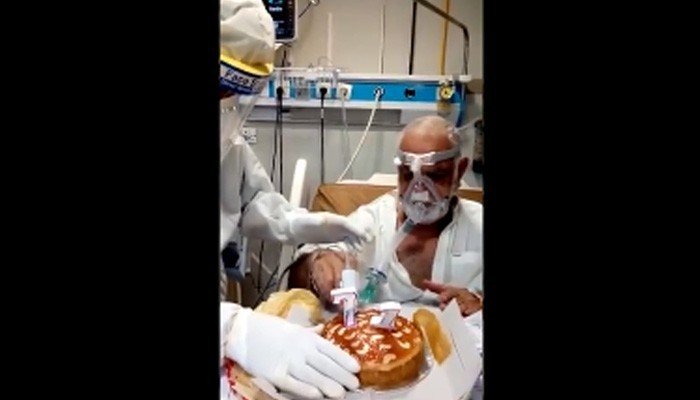 VIDEO: Peshawar doctor celebrates 71-year-old coronavirus patient’s birthday