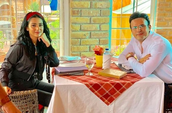 Sarah Khan’s engagement: Usman Mukhtar has the cheekiest reply for all the memes