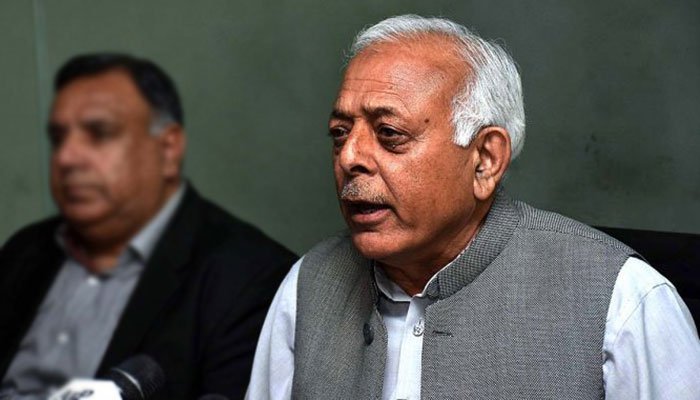 Embarrassment for aviation minister as Civil Aviation Authority says all licences issued are real