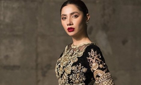 Mahira Khan says it’s about time award shows create categories for technicians