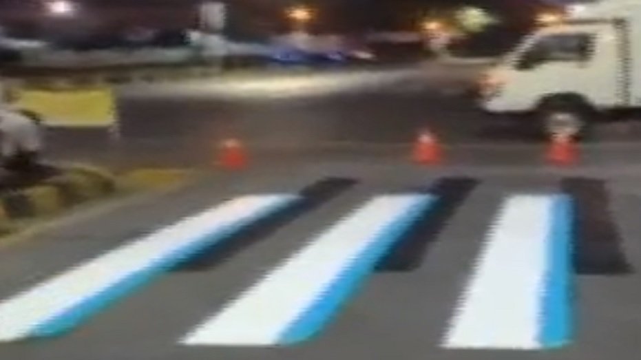 Lahore gets country’s first-ever 3D zebra crossing