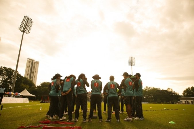 Women cricketers travel to Karachi ‘in bags’