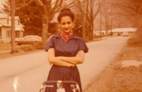 Bushra Ansari gets nostalgic, shares memories from her younger days