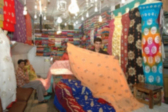 Shopkeeper beats up female customer over argument on price in Lahore