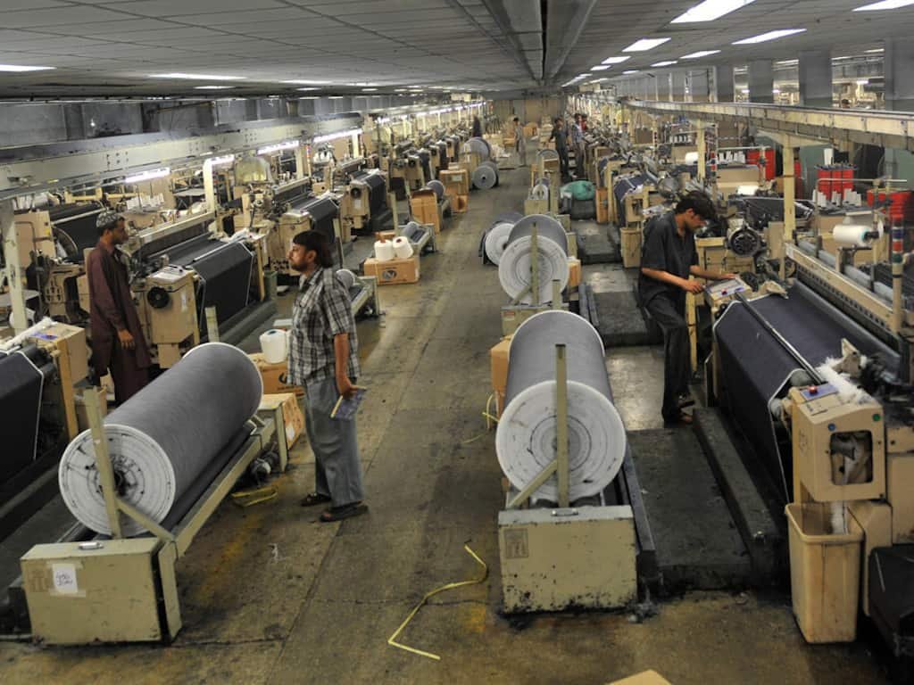 Massive growth: 50,000 closed power looms now operational