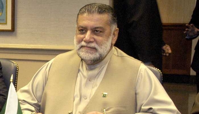 Ex-PM Jamali passes away