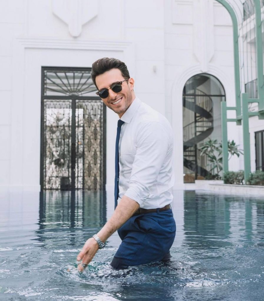 Getting wet is the new viral trend in photoshoots