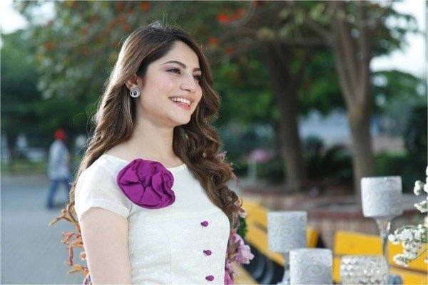 Neelam Muneer recovers from COVID-19