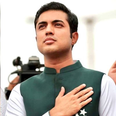 #WesupportIqrar: Celebrities back Iqrarul Hassan after netizens demand apology for praising India