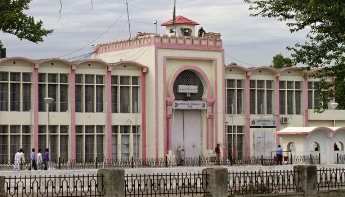 Rawalpindi police foil jailbreak bid, suspect detained