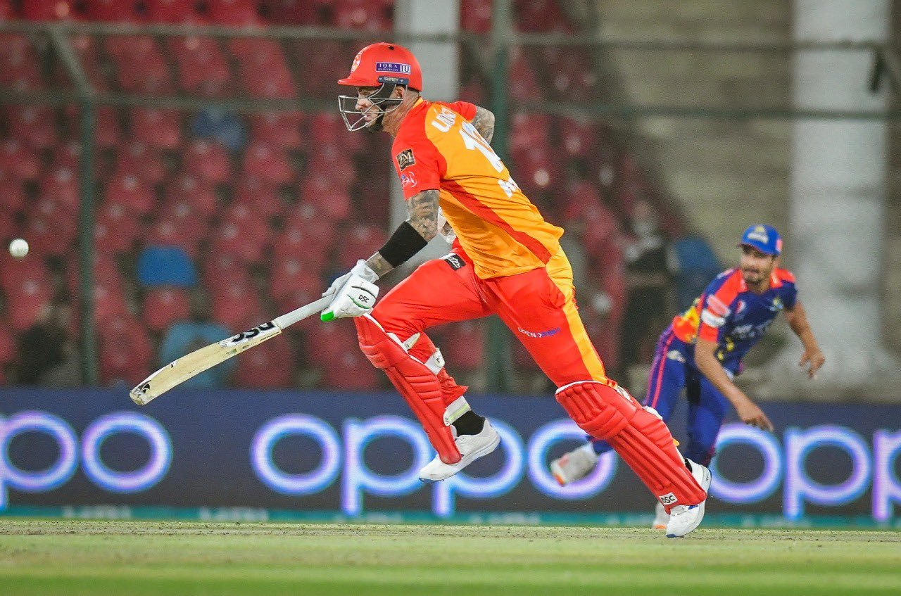 Islamabad United beat Karachi Kings despite Sharjeel’s ton