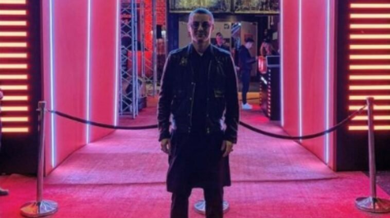 Akcent spotted wearing Pakistani kurta at YouTube music event in Europe