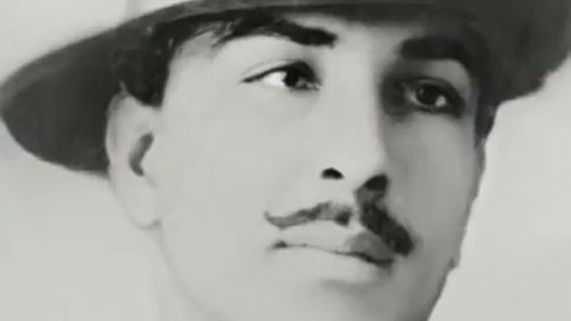 تاریخ کا قرض