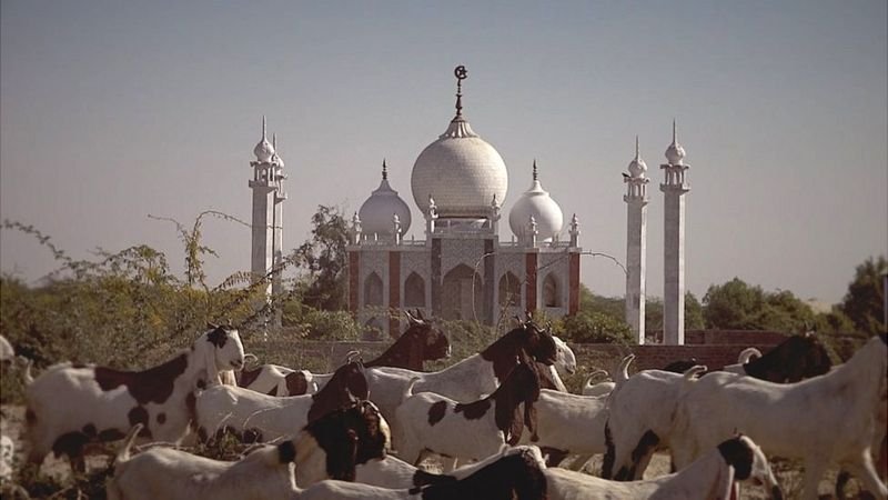 Sindh man builds ‘mini Taj Mahal’ as a tribute for the ‘love of his life’