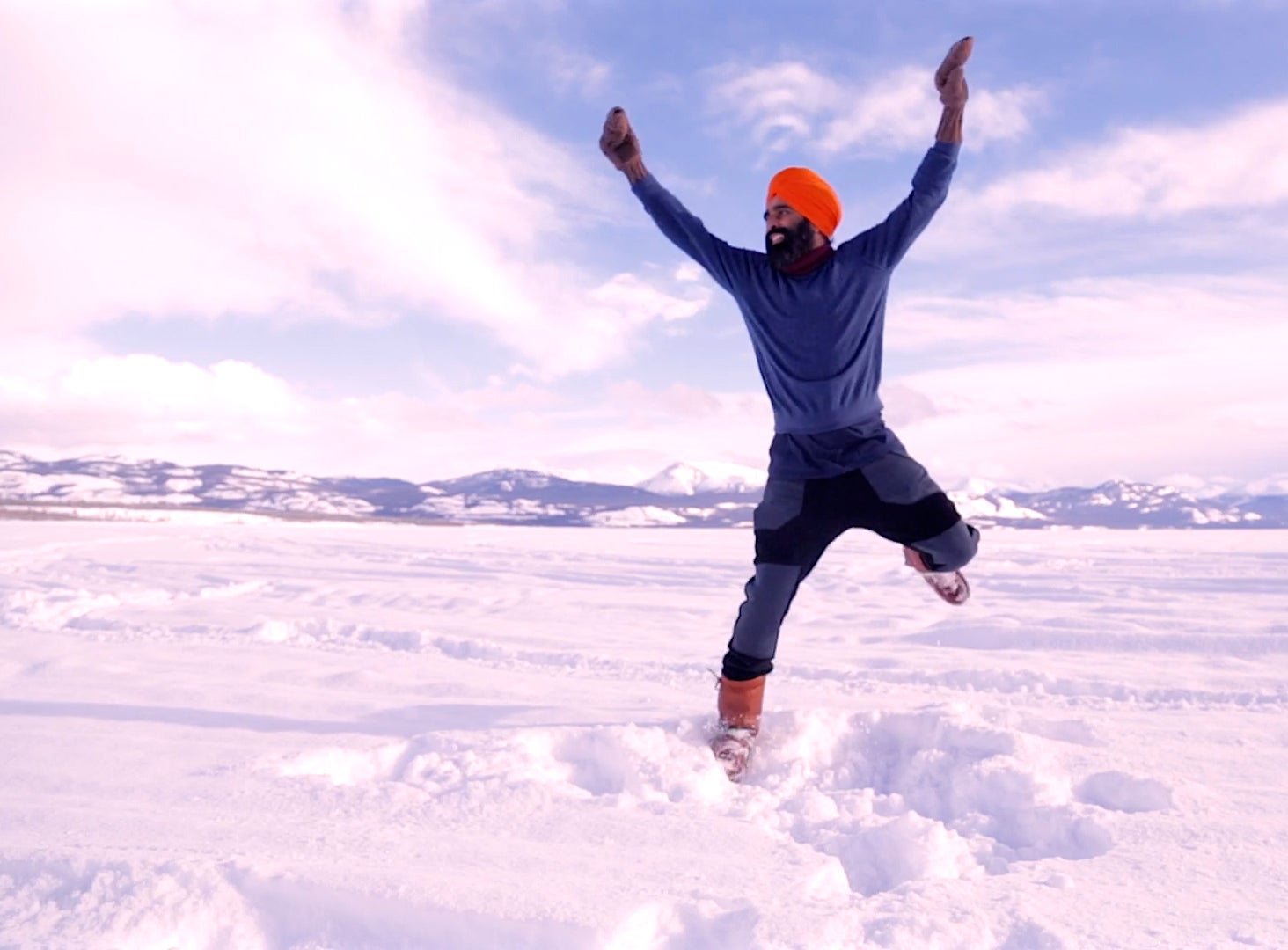 Canadian man celebrates COVID-19 vaccination with bhangra