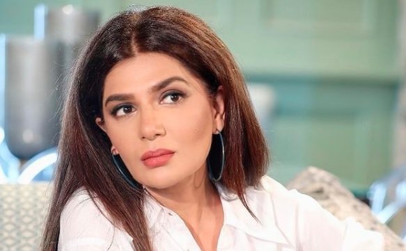 Iffat Omar promises to get 10 people vaccinated