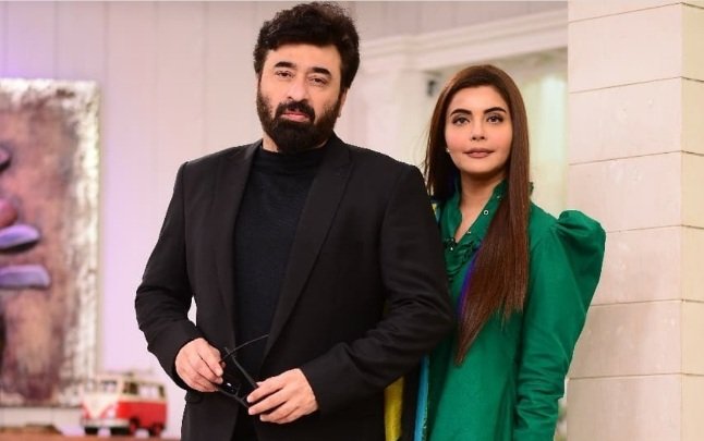 VIDEO: Nida, Yasir Nawaz get first dose of COVID-19 vaccine